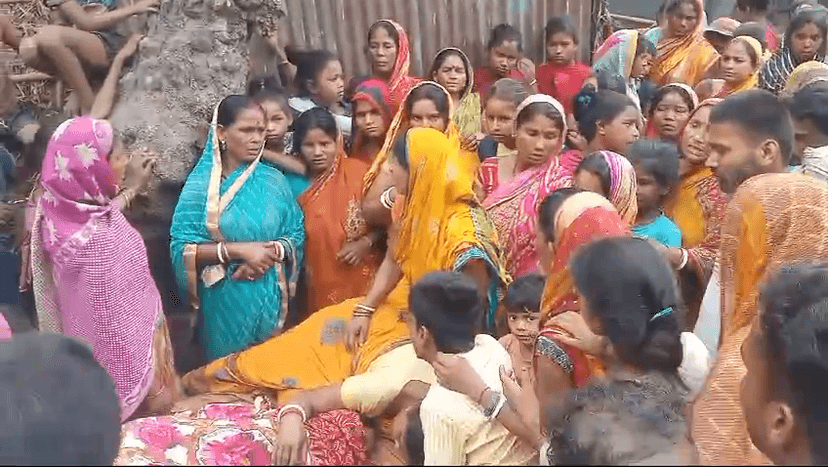 कुमारी यशोदा को पहले चाकूओं से गोदा और फिर आग लगा दी
