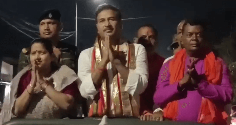 बाघमारा में आसजू प्रत्याशी सीपी चौधरी का रोड शो