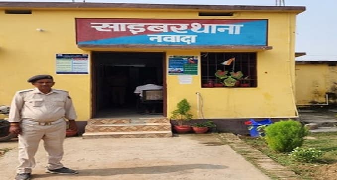 13 साइबर अपराधी गिरफ्तार, बगीचे में बैठ कर रहे थे प्लानिंग