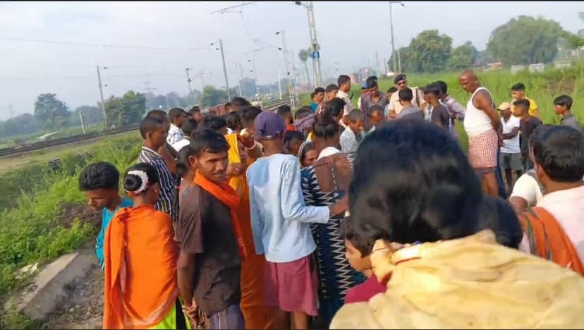 नवादा में रेलवे ट्रैक पर मिला महिला का क्षत-विक्षत शव, इलाके में मची सनसनी, तफ्तीश में जुटी पुलिस
