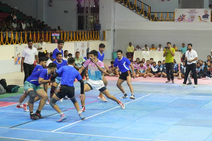 चांसलर ट्रॉफी अंतर-विश्वविद्यालय कबड्डी प्रतियोगिता : विजेता और उपविजेता टीम को राज्यपाल ने किया पुरस्कृत