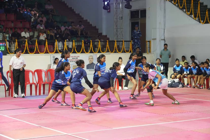 चांसलर ट्रॉफी अंतर-विश्वविद्यालय कबड्डी प्रतियोगिता : विजेता और उपविजेता टीम को राज्यपाल ने किया पुरस्कृत