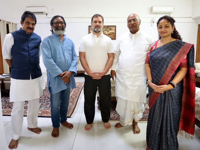 राहुल गांधी और मल्लिकार्जुन खरगे से मिले हेमंत सोरेन, जानिये क्या बात हुई ?