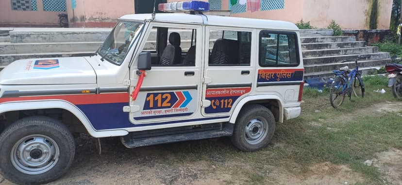 नवादा में डायल 112 की पुलिस टीम पर हमला, उपद्रवियों ने बरसाए ईंट-पत्थर, पुलिस वाहन क्षतिग्रस्त