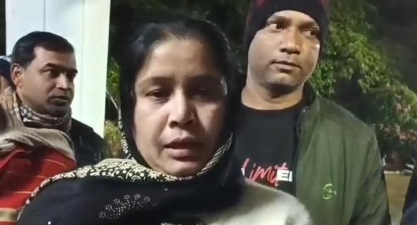 परिवार को मिला 21 लाख का मुआवजा और नौकरी