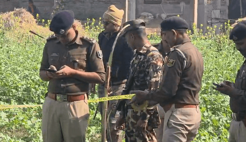 शेरघाटी थाना क्षेत्र के नवादा गांव में पड़ोसी ने युवक को मारी गोली, हालत गंभीर, जांच में जुटी पुलिस