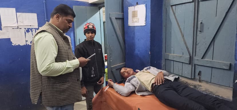 नवादा में मूर्ति विसर्जन के दौरान ठांय-ठांय, पुरानी रंजिश में किशोर को मारी गोली, इलाके में तनाव