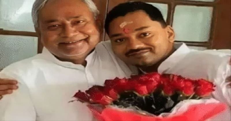 'निशांत मेरे भाई हैं...', CM नीतीश के बेटे के राजनीति में आने पर तेजस्वी का बड़ा बयान, बिहार की सियासत में आया नया मोड़