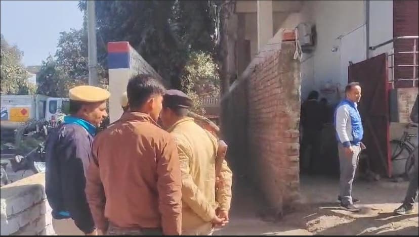 होंडा बाइक शोरुम में की सेंधमारी, लाखों रुपये लेकर हुए फरार, पुलिस गश्त की खुल गई पोल