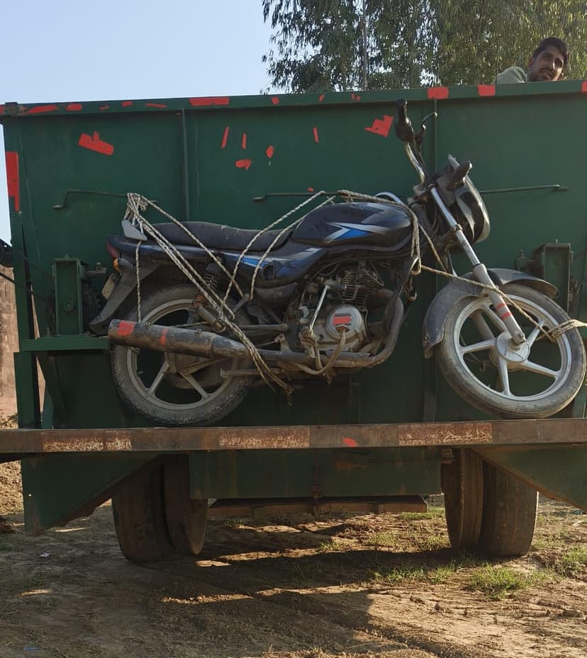 औरैया ARTO साहब ने पकड़ी ट्रैक्टर-ट्रॉली, लगाया 10 लाख का जुर्माना, पूरा मामला जान आप भी हो जाएंगे हैरान
