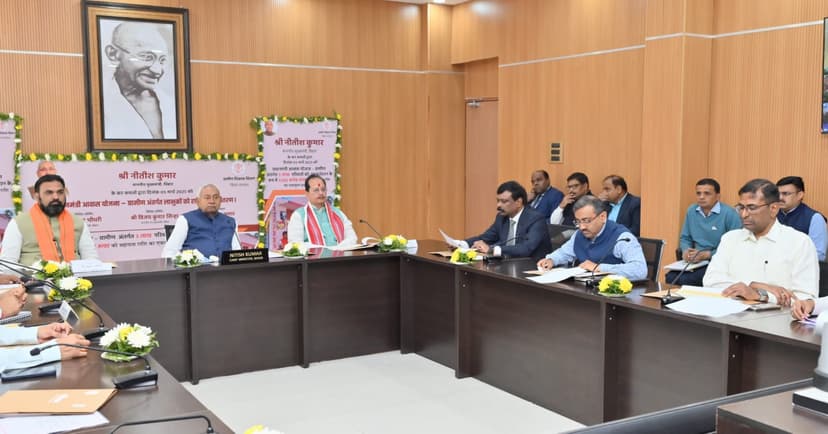मुख्यमंत्री ने 3 लाख परिवारों को 1200 करोड़ की प्रथम किश्त की हस्तांतरित