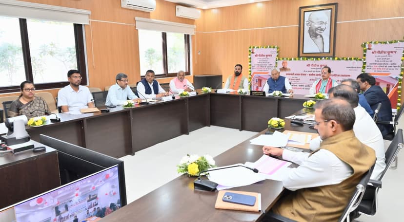 मुख्यमंत्री ने 3 लाख परिवारों को 1200 करोड़ की प्रथम किश्त की हस्तांतरित