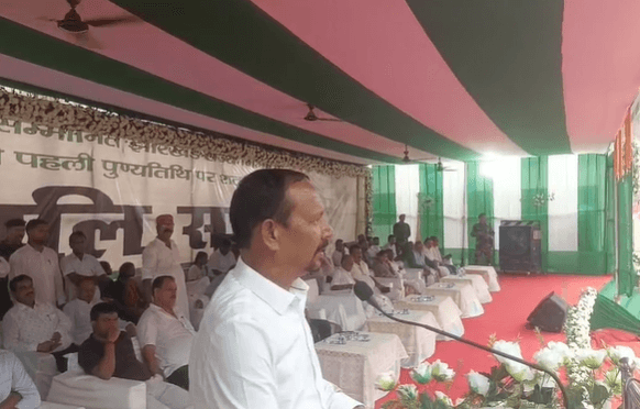 सिदो-कान्हू स्टेडियम में सर्वदलीय श्रद्धांजलि सभा,दो आदमकद प्रतिमा का अनावरण