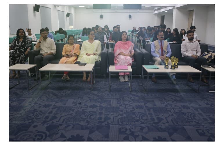 एमिटी यूनिवर्सिटी झारखंड में "द वर्बल ड्यूल" का आयोजन, वाद-विवाद एवं सार्वजनिक वक्तृत्व कला का हुआ उत्कृष्ट प्रदर्शन