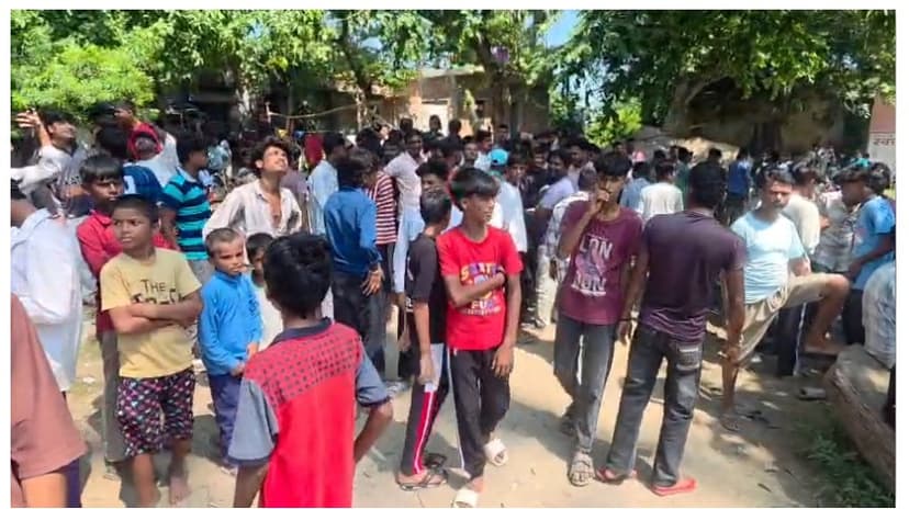 गोपालगंज में पत्नी की विदाई की मांग को लेकर टावर पर चढ़ा युवक, घंटों चला हाईवोल्टेज ड्रामा