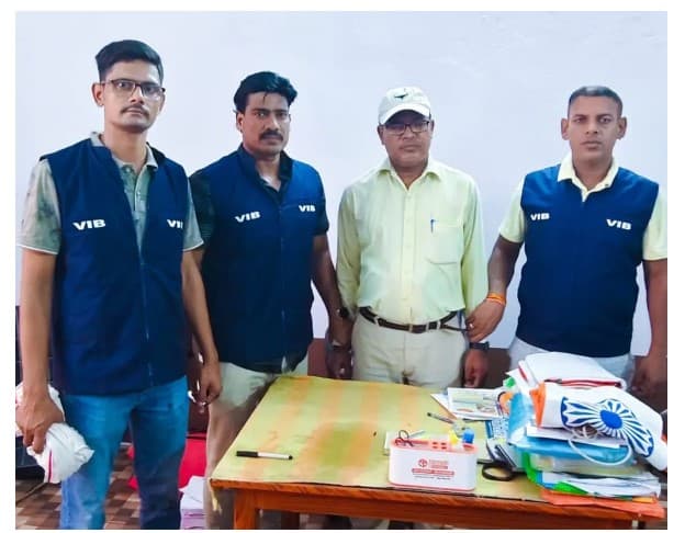 औरंगाबाद में निगरानी टीम ने शारीरिक शिक्षक शशि भूषण यादव को 10 हजार रुपये घूस लेते किया गिरफ्तार
