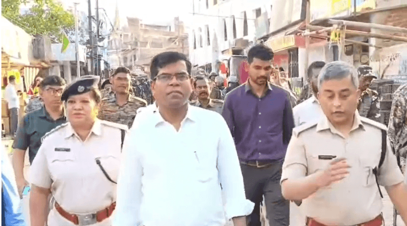 लोहरदगा में रामनवमी को लेकर प्रशासन सतर्क, निकाला गया फ्लैग मार्च
