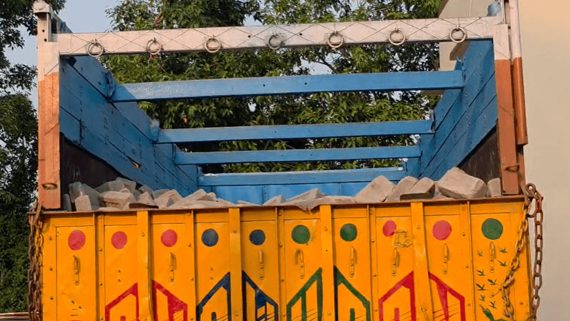 40 लाख की विदेशी शराब जब्त, ट्रक पकड़ा, तस्करों में भगदड़