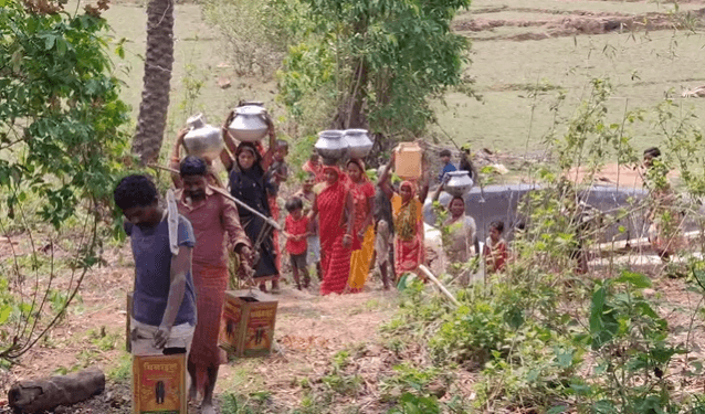 दुमका के इस गांव की हकीकत जानकर आप रह जाएंगे हैरान