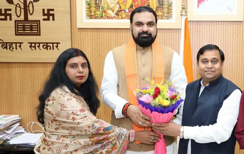 सीएम सम्राट चौधरी ने नवनिर्वाचित एमएलसी नरेंद्र प्रसाद सिंह और बंशीधर ब्रजवासी को दी बधाई, लोक सेवक आवास में हुई मुलाकात